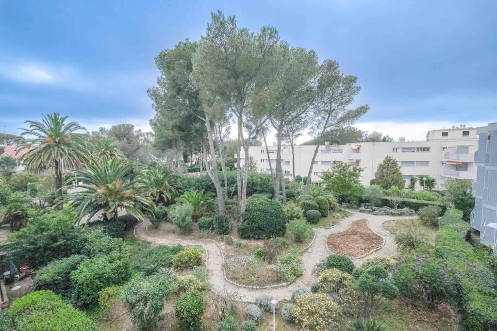 Apartmán Boreal 4 Pax Bord De Mer Saint-Raphaël Exteriér fotografie
